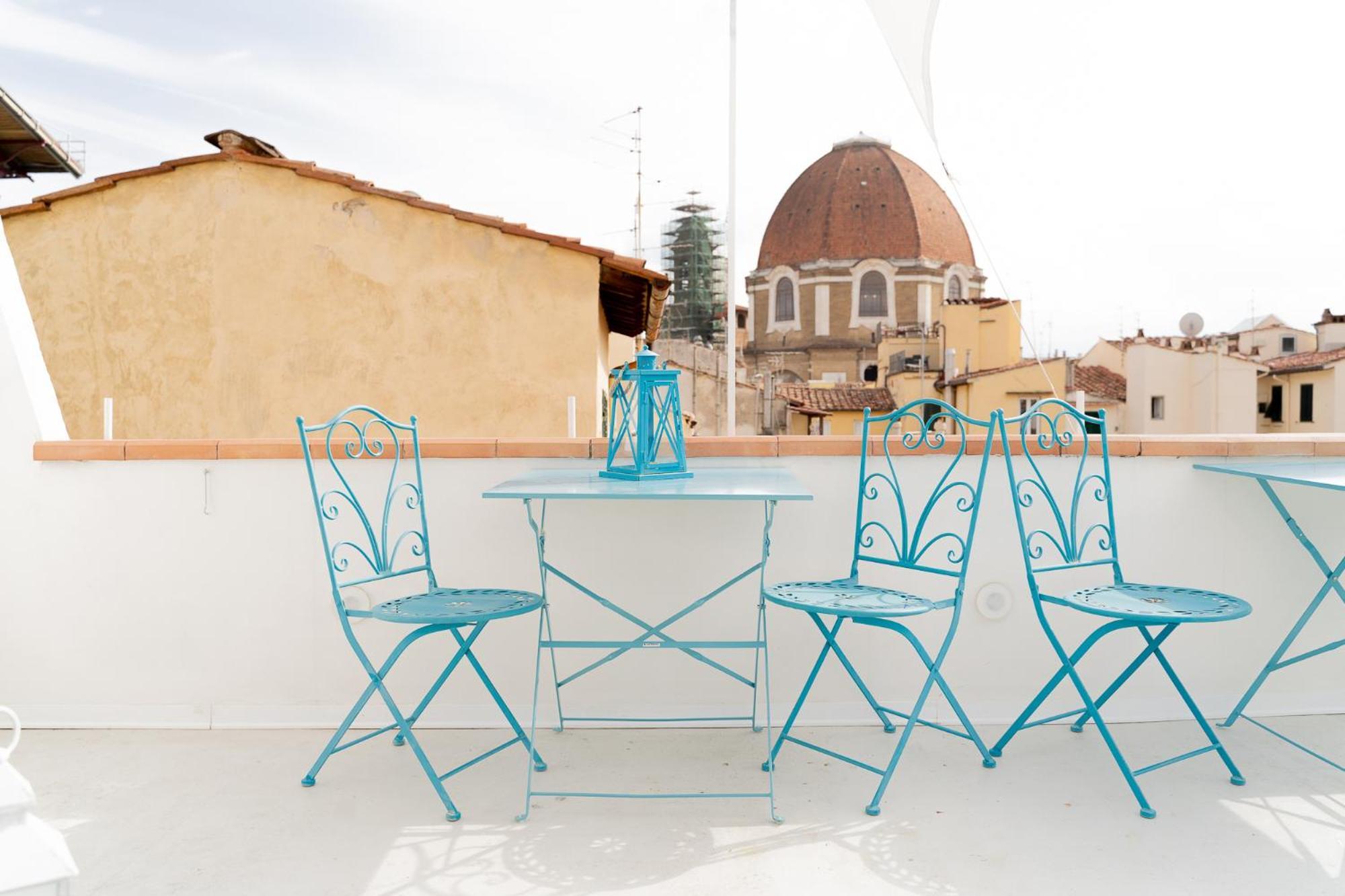 The Florence Dream Terrace - Elena Grey Oda fotoğraf